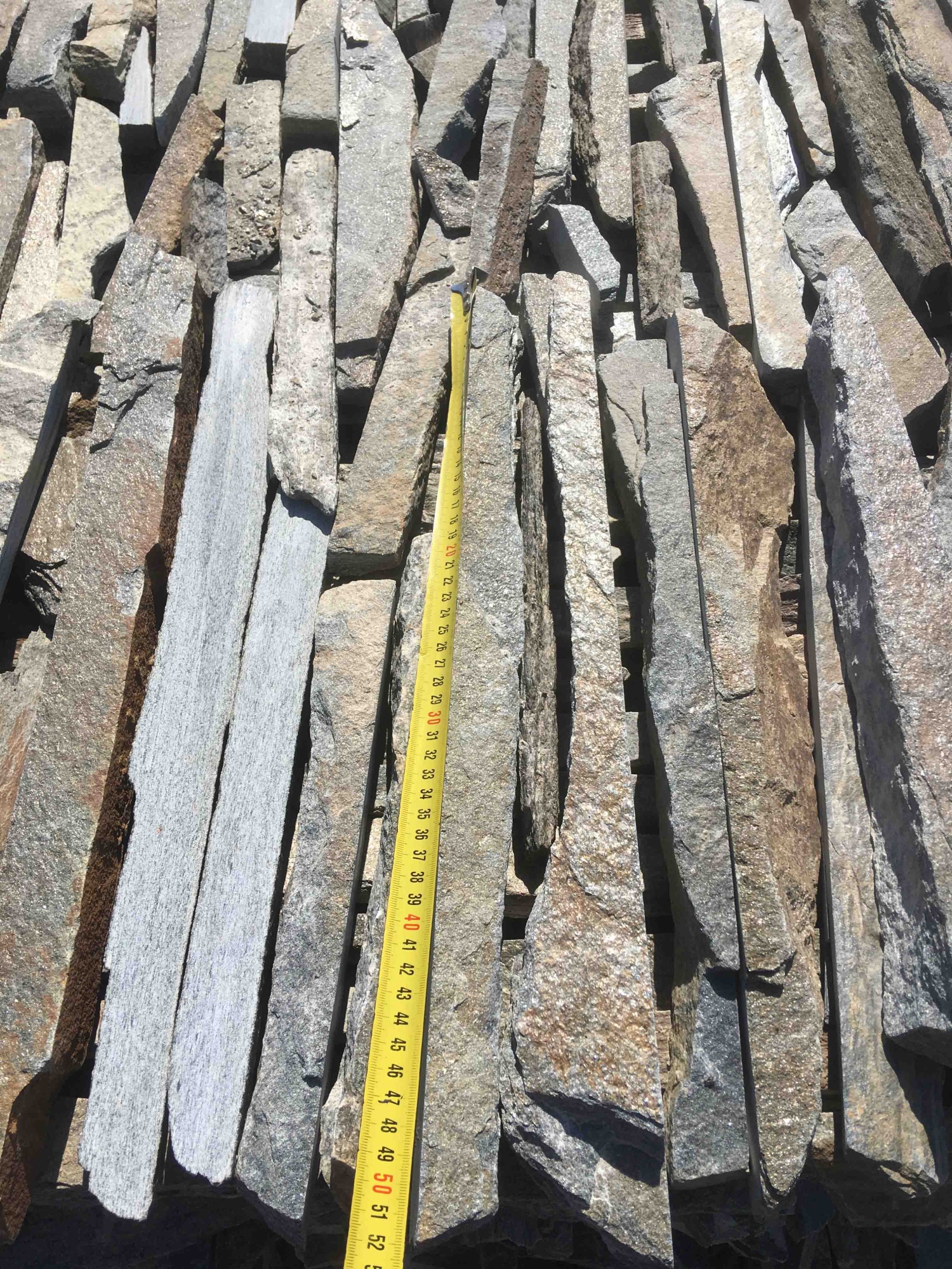 Горбушка златолит мультиколор для облицовки купить в Искитиме