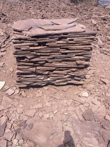 Плитняк лемезит бордовый для цоколя 1,5-2 см купить в Искитиме