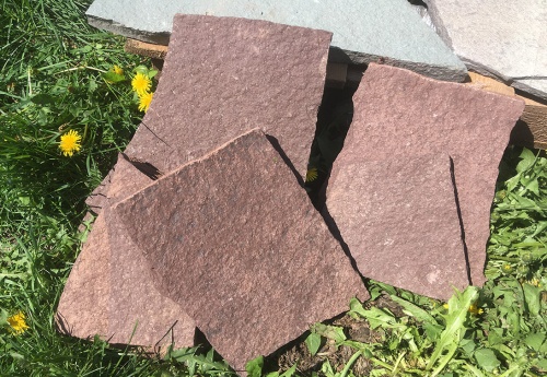 Плитняк лемезит бордовый для цоколя 1,5-2 см купить в Искитиме