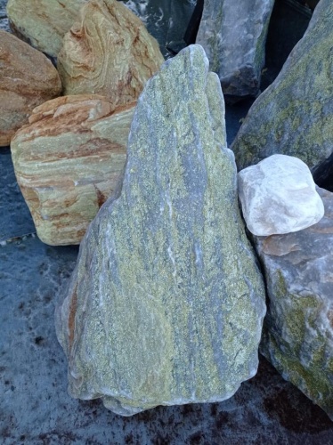 Златолит жёлтый, жёлто-зелёный глыбки и валуны для ланшафтного дизайна купить в Искитиме