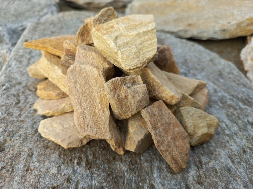 Златолит жёлтый декоративная каменная крошка купить в Искитиме