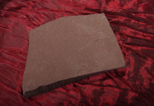 Плитняк лемезит бордовый для цоколя 1,5-2 см купить в Искитиме