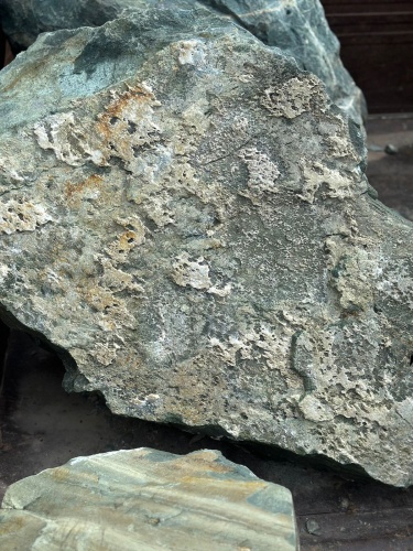 Ландшафтные глыбы зелёные 200-500 килограмм купить в Искитиме