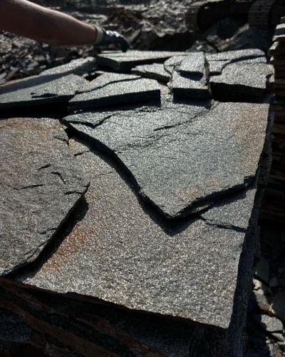 Плитняк златолит серебристый для фасада купить в Искитиме